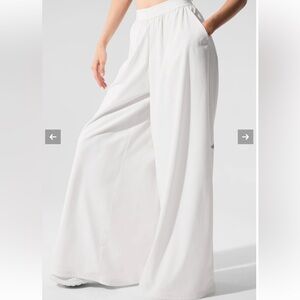 Alo Yoga Mesh Mirage Trouser White Wide-Leg Casual Pants Size M